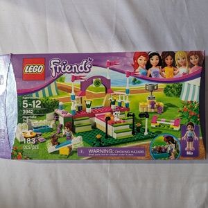 Lego Friends Heartlake Dog Show 3942 Mia complete w/ manual & box age 5+